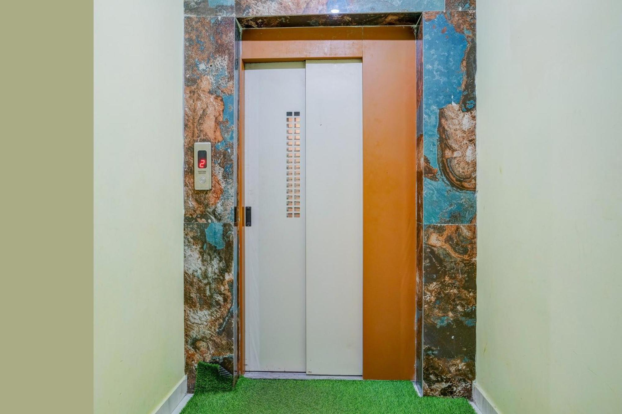 Super Hotel O Rynjah Shillong Dış mekan fotoğraf